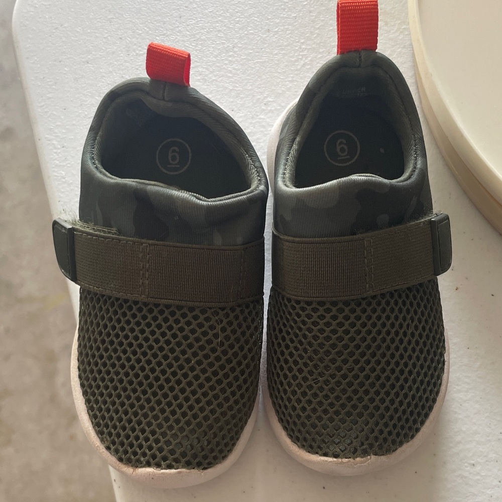 Cat & Jack Green Camouflage Kids Sneakers